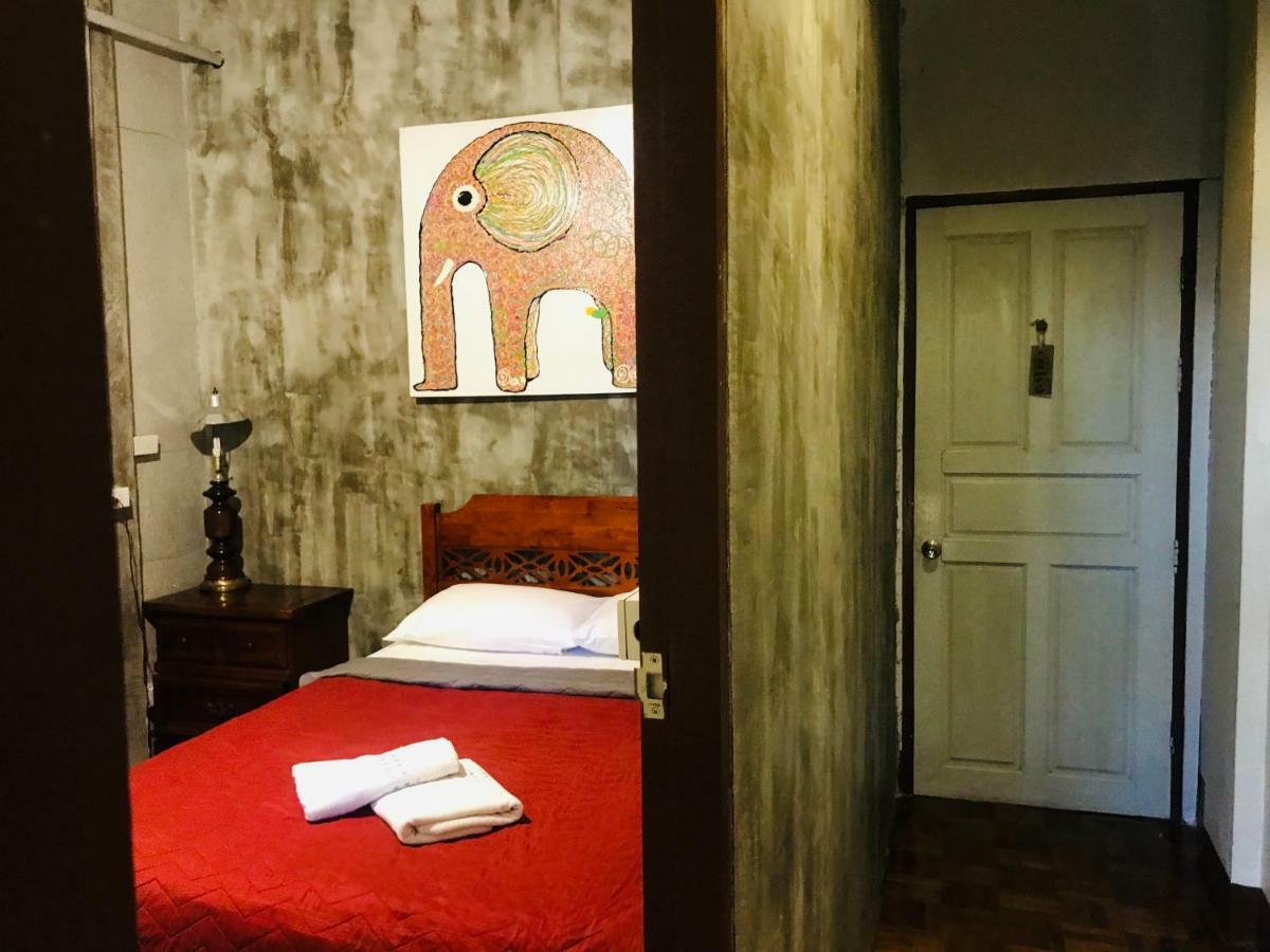 Bee Friend Hostel Čiang Mai Exteriér fotografie
